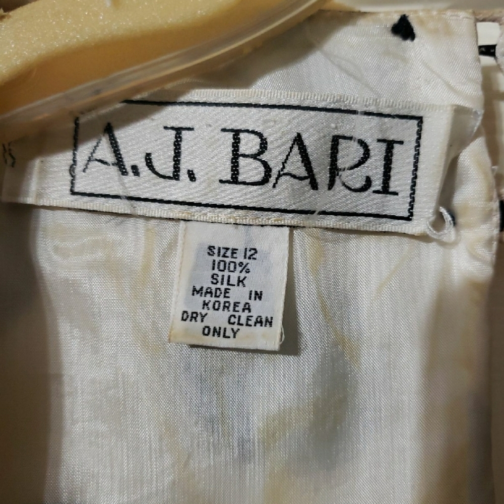 VINTAGE DRESS - Picture 3 of 3